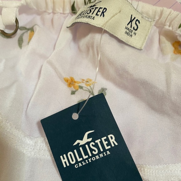 Hollister BNWT floral flowy cropped tank - Picture 4 of 4